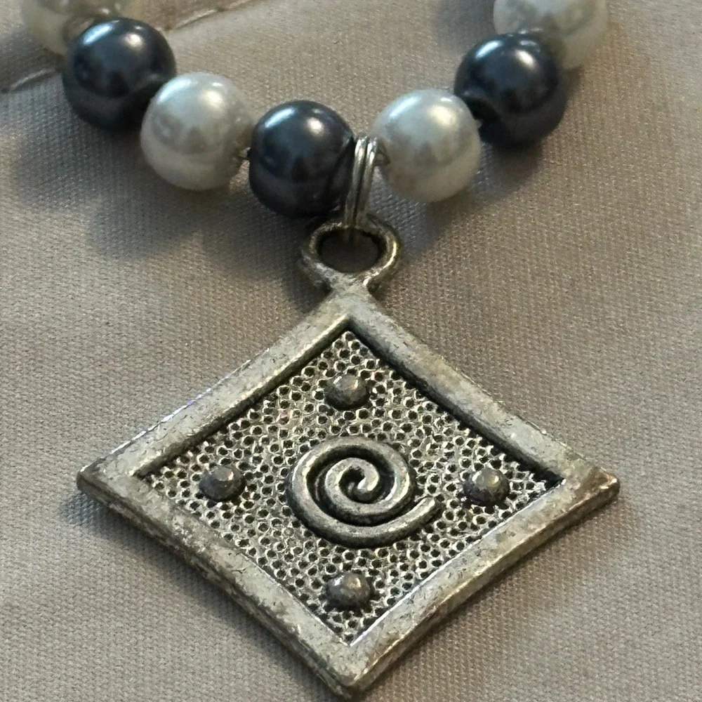 Wine glass tag stainless steel hoop Gray/white beads Swirl in square charm